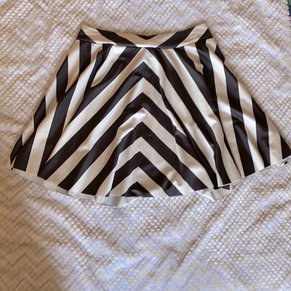 Striped skirt. OS